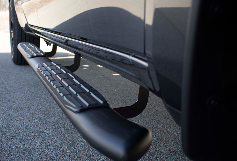 Dodge Ram 1500 Side Steps - Fishbone Offroad - 5-inch Oval - Black Textured - `19-`27